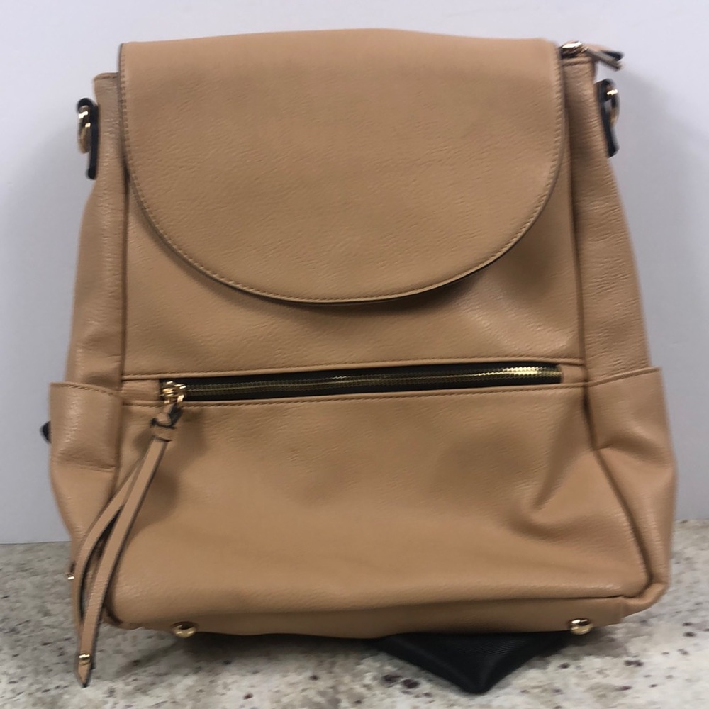 Backpack - Picture 1 of 8